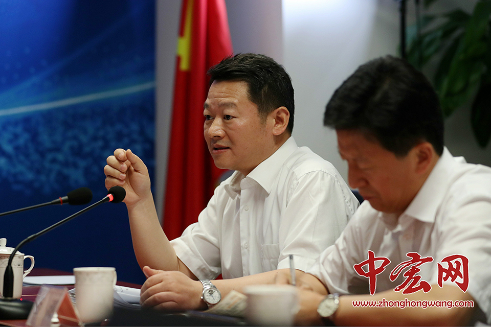 5月29日，国家发改委地区司副司长张东强就人才资源如何发挥作用发表见解。中宏网记者 王悦摄