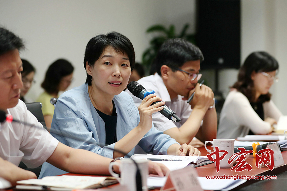 5月29日，发改委政研室副主任孟玮就人才资源如何发挥作用发表自己的见解。中宏网记者 王悦摄