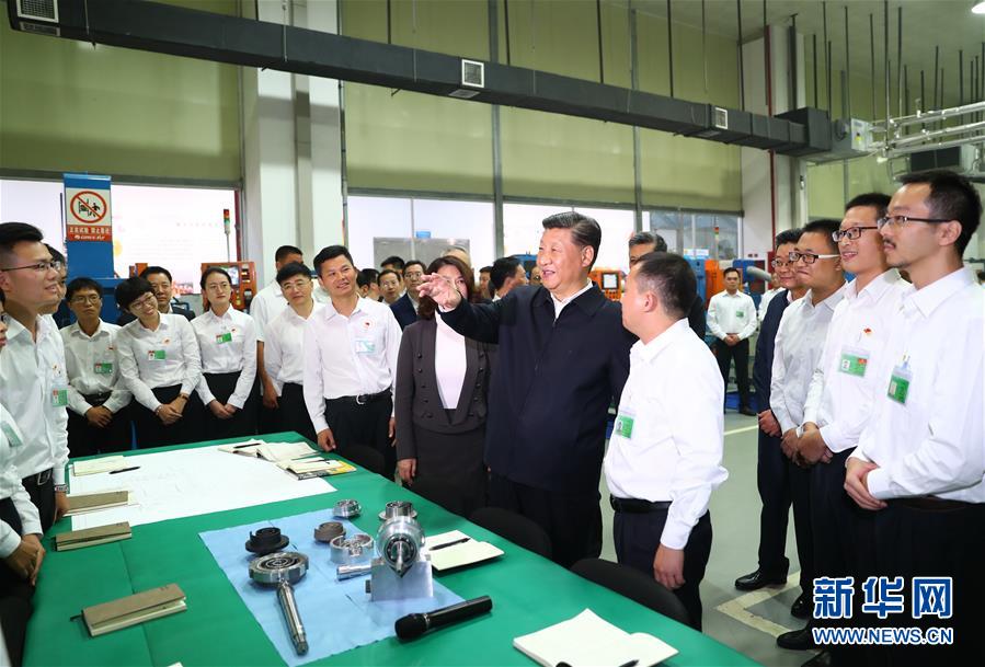 10月22日至25日，中共中央总书记、国家主席、中央军委主席习近平在广东考察。这是10月22日傍晚，习近平在珠海格力电器股份有限公司考察。 新华社记者谢环驰摄 图片来源：新华网