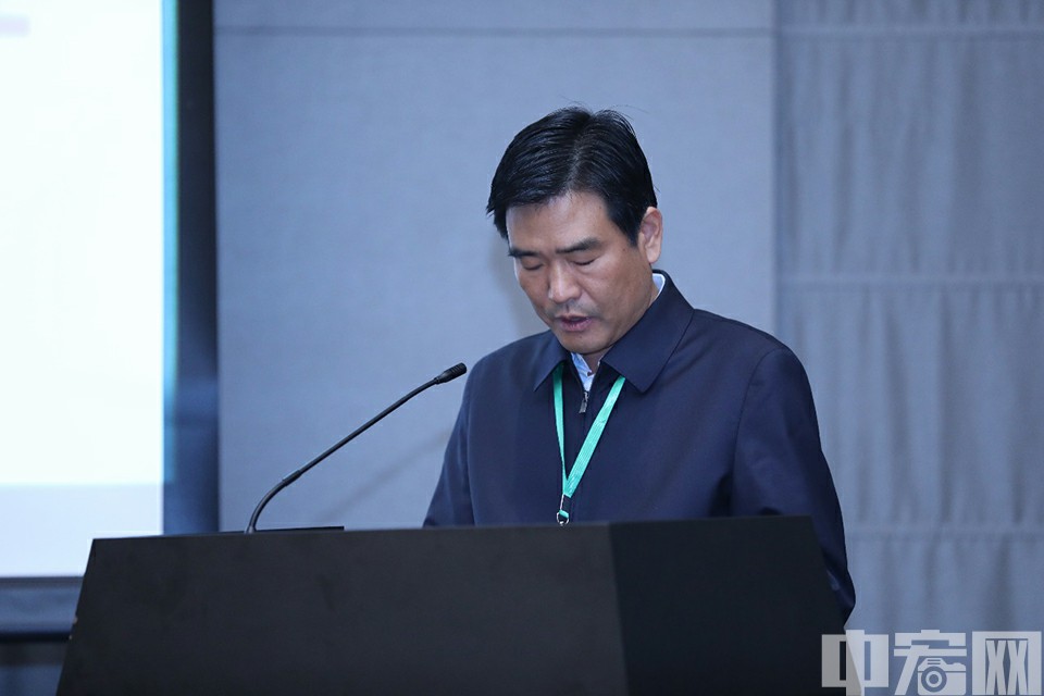 河南省信阳市新县县委书记吕旅发言.中宏网记者 姚晨龙 摄