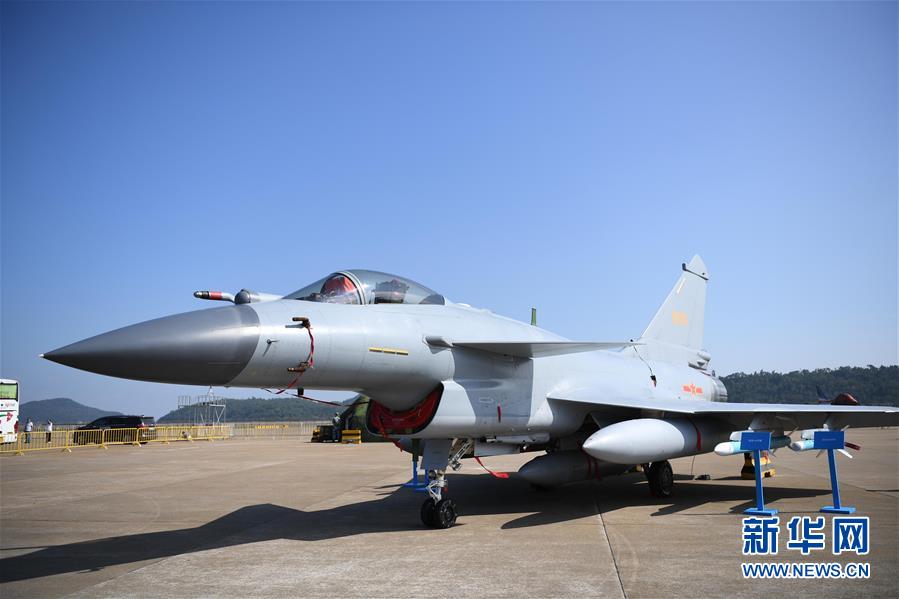 这是航展上的歼-10B（11月5日摄）。  新华社记者 邓华 摄 图片来源：新华网
