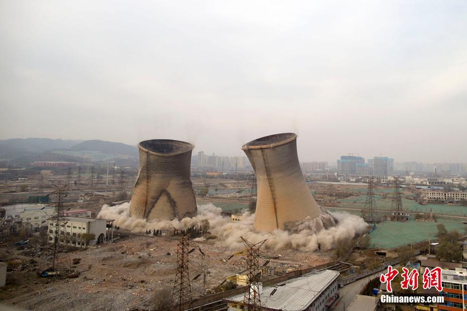 山西省太原市国电太原第一热电厂始建于1953年，是国家“一五”期间重点工程项目之一，至今已有65年的历史。 张云 摄 图片来源：中新网