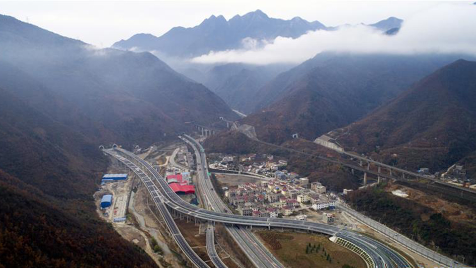 陕西柞水至山阳高速公路即将通车