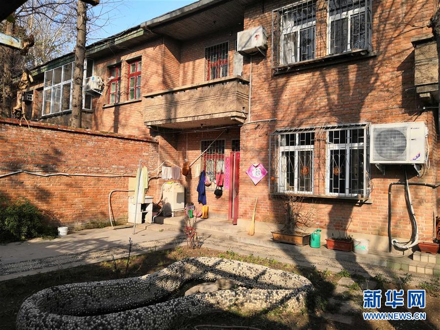 　　这是12月16日在河南南阳拍摄的二月河生前居住的房屋。 新华社记者冯大鹏摄