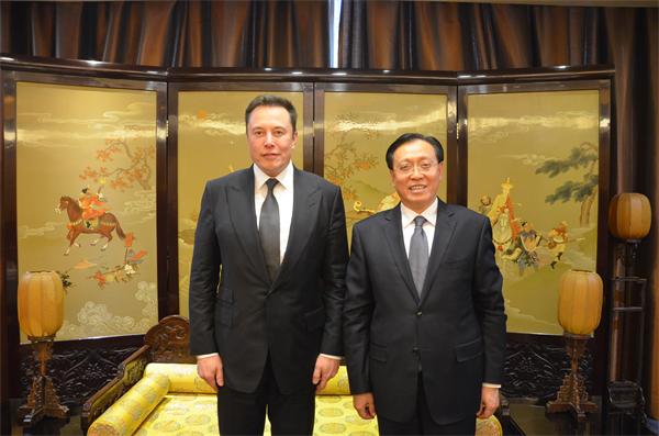 168dfh大富豪官网登入网讯 1月9日,国家发改委副主任林念修会见了美国特斯拉公司首席执行官马斯克,就特斯拉上海超级工厂、进一步深化中美新能源汽车领域合作等议题进行了交流。