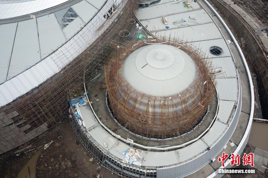 从空中俯瞰，上海天文馆主体已经建成，呈现天体结构造型独特。 张亨伟 摄 图片来源：中新网