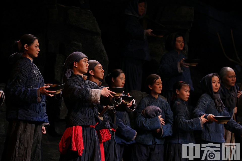 今晚，民族歌剧《沂蒙山》走进北京天桥艺术中心，参加为期两日的文化和旅游部“2019年全国优秀舞台艺术剧目暨优秀民族歌剧展演”。