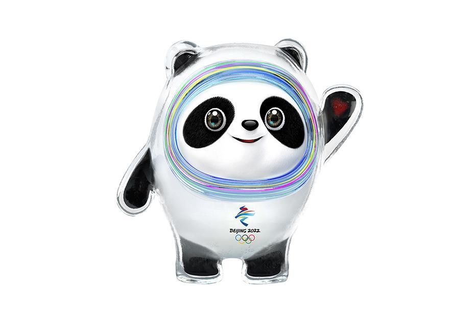 9月17日，2022年北京冬奥会吉祥物“冰墩墩”和冬残奥会“雪容融”在北京发布。北京冬奥会和冬残奥会吉祥物于2018年8月8日面向全球征集，共收到设计方案5816件。图为2022年北京冬奥会吉祥物“冰墩墩”。北京冬奥组委 供图