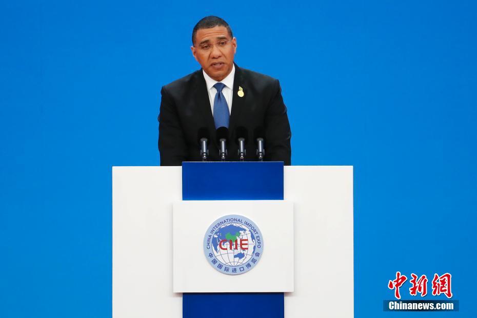 图为牙买加总理霍尔尼斯致辞。中新社记者 殷立勤 摄