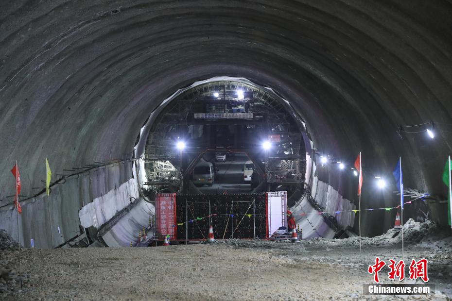 京沈高铁隧道图片