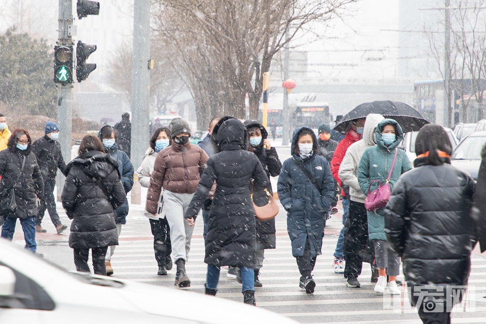 中宏网1月20日电 1月20日，大寒节气，北京迎来2022年首场降雪。