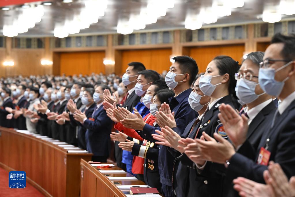 10月22日，中国共产党第二十次全国代表大会闭幕会在北京人民大会堂举行。新华社记者 申宏 摄