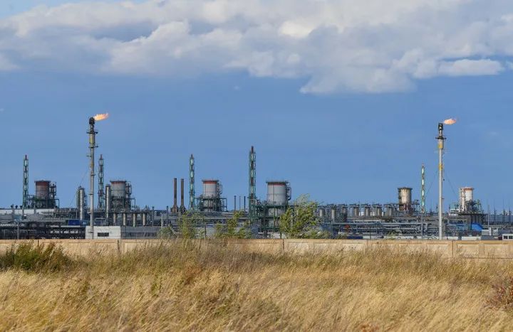 2023年9月1日，俄罗斯奥伦堡地区俄罗斯天然气工业股份公司奥伦堡天然气加工厂的景象.jpg
