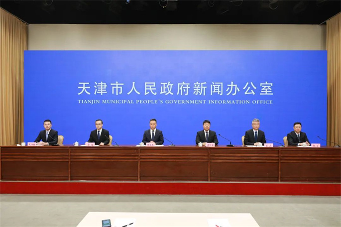 1-发布会.jpg