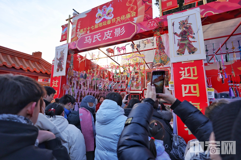 2025年北京春節文旅市場迎來“開門紅”，假日旅游市場熱度強勁攀升，多項指標創歷史新高。春節期間，北京市接待游客總量1758.9萬人次，實現旅游總花費286.7億元。