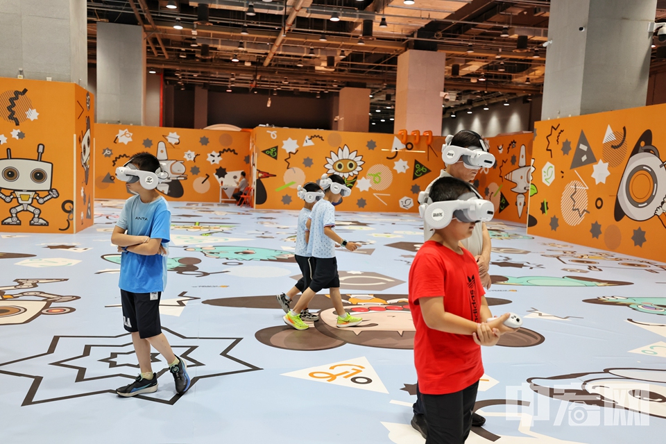 科幻體驗展“Project X：星際友好計劃”現場。 陳碩 攝