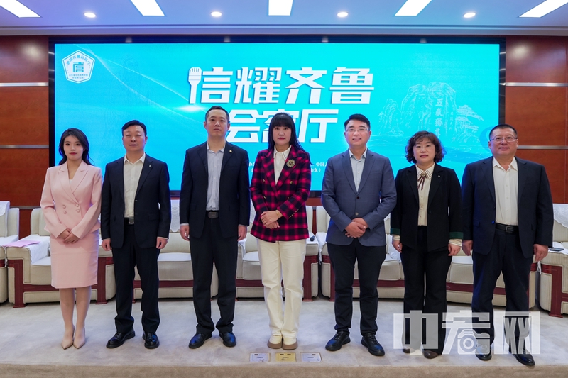 会客厅1.jpg